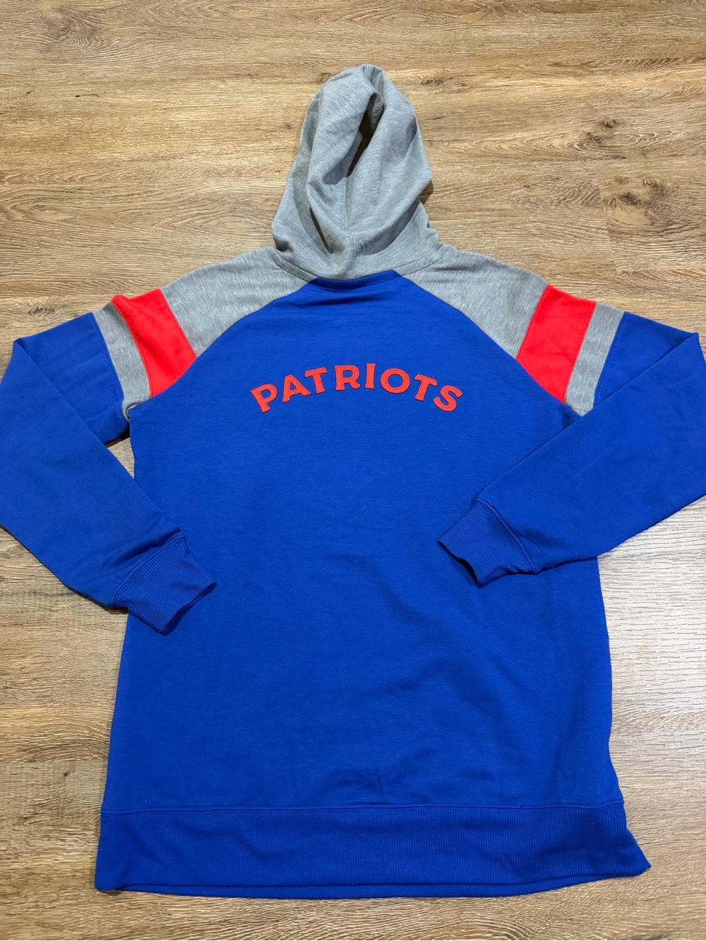New England Patriots Fanatics Hoodie Women’s Medium Blue Red Gray Pullover - Picture 5 of 8